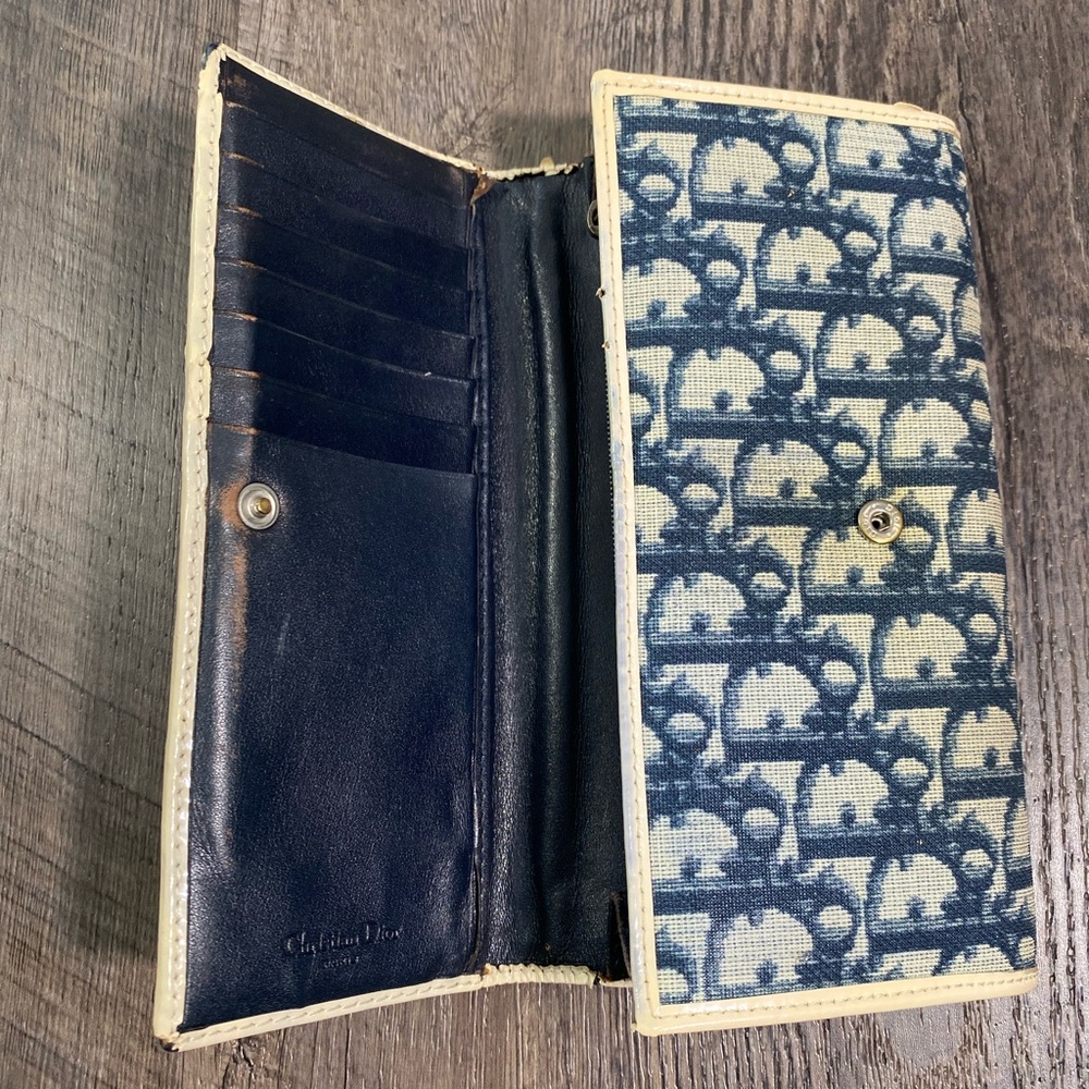 CHRISTIAN DIOR Trotter Wallet Crossbody - Picture 9 of 12